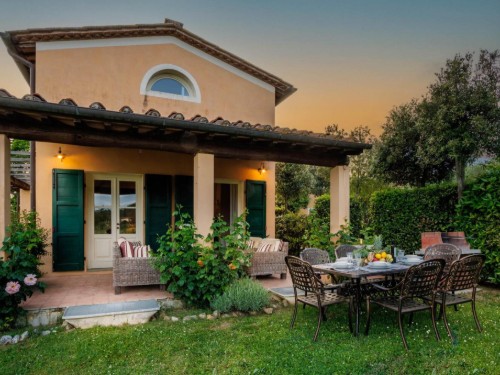 Villa - 6 personer -  - 55100 - Monte San Quirico