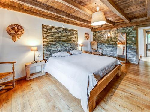 Holiday home - 8 persons -  - 6860 - Léglise