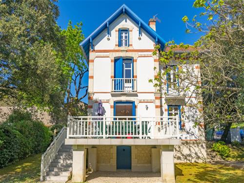 Holiday home - 10 persons -  - Saint Palais Sur Mer - 17420