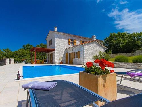 Holiday home - 8 persons -  - Rebici - Barban - 52100 - Pula