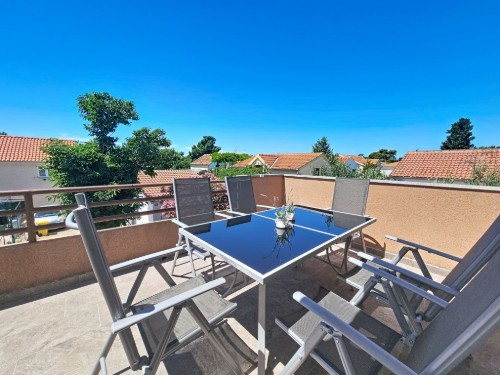Holiday apartment - 5 persons -  - 22000 - Vodice