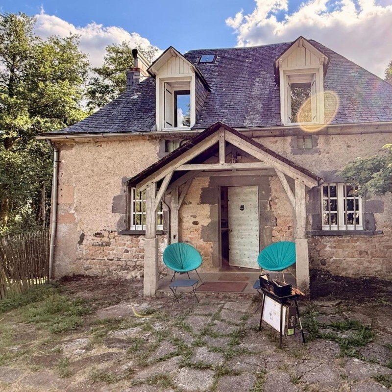 Hytte - 6 personer -  - 63950 - Saint-Sauves-D´Auvergne