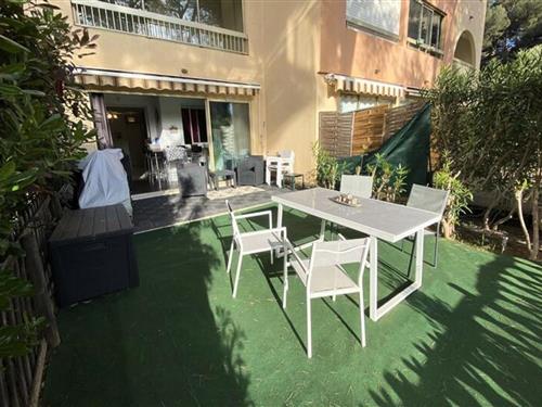 Holiday Home/Apartment - 4 persons -  - 83140 - Six Fours Les Plages