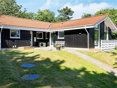 Holiday Home/Apartment - 12 persons -  - Æblehaven - Hald - 3390 - Hundested