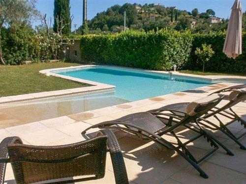 Holiday home - 9 persons -  - Chemin Henri Roubaud - 06610 - La Gaude