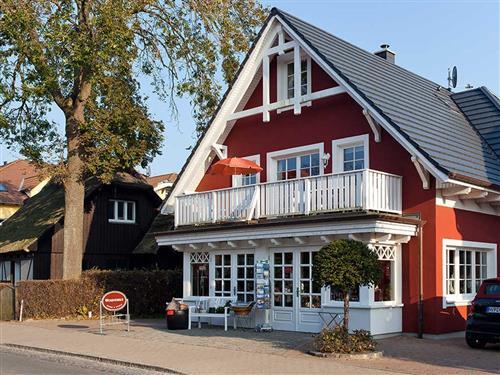 Holiday Home/Apartment - 4 persons -  - Dorfstrasse - 18347 - Ahrenshoop