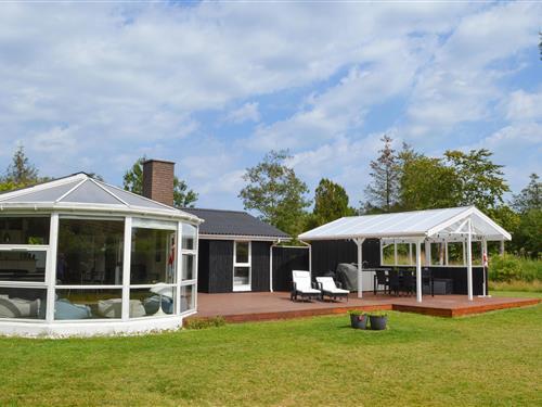 Holiday Home/Apartment - 6 persons -  - Torndrupstrand - 9370 - Hals