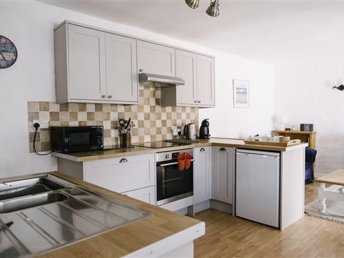 Cottage - 3 persons -  - PL26 7HG - Sticker