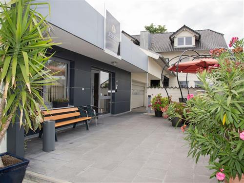  - 1 Person -  - Moosfürther Straße - 94522 - Wallersdorf