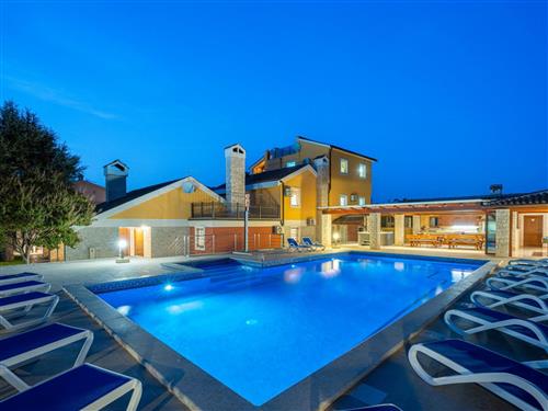 Holiday home - 16 persons -  - Pula/Banjole - 52100