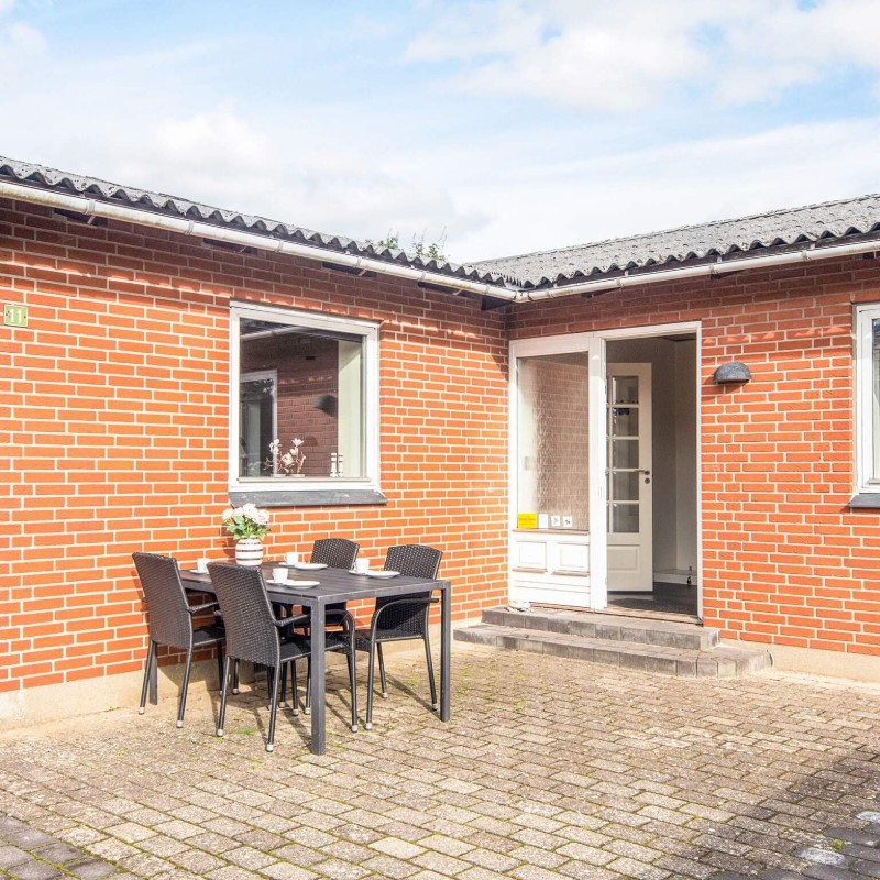 Ferienhaus - 4 Personen -  - Stationsvej - Oksböl - 6840 - Southern West Coast