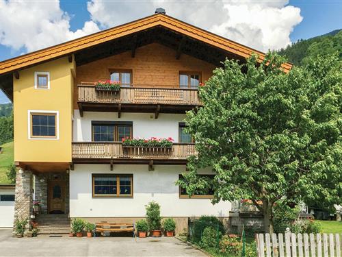 Holiday Home/Apartment - 6 persons -  - Ahrnbachstr. - Stumm/Zillertal - 6275 - Stumm