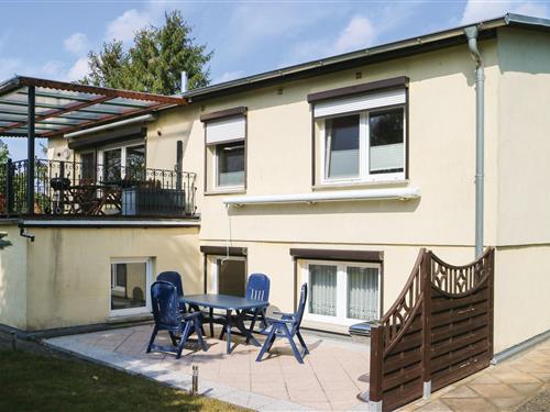 Holiday Home/Apartment - 3 persons -  - Bahnhofstr. - Alt Bukow - 18233 - Alt Bukow Ot Teschow