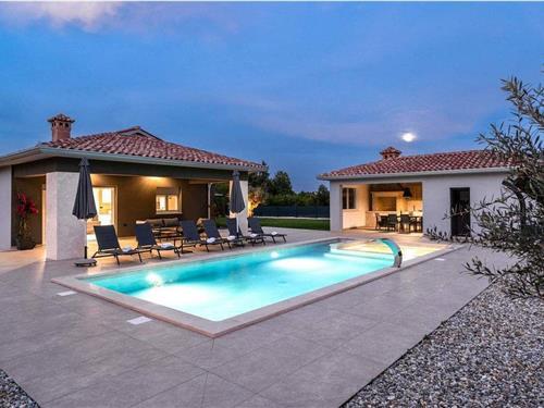 Holiday home - 6 persons -  - Dragari - 52220 - Labin