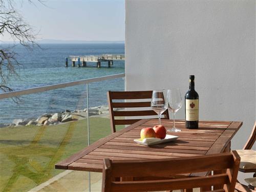 Holiday Home/Apartment - 4 persons -  - Strandpromenade - 18546 - Sassnitz