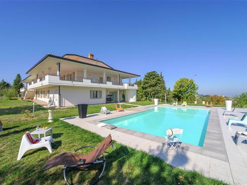 Holiday Home/Apartment - 30 persons -  - 61010 - Tavullia