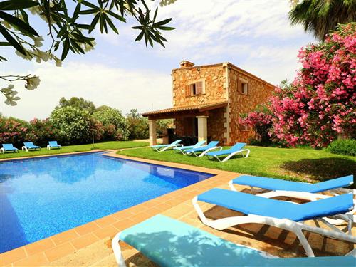 Holiday apartment - 7 persons -  - Diseminado Tercera Volta, - 07630 - Campos