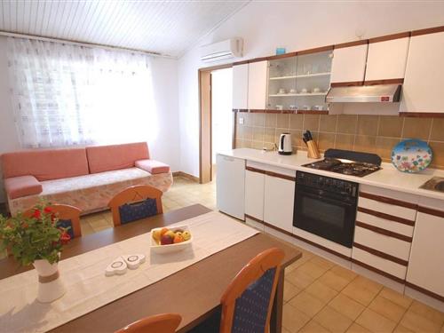 Ferienhaus - 4 Personen -  - Njivice - 51512 - Njivice