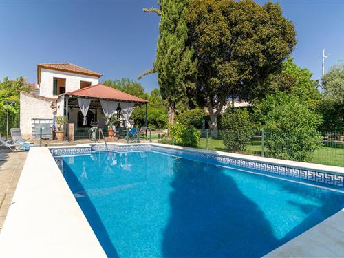 Holiday home - 8 persons -  - Av. Europa - 41210 - Guillena