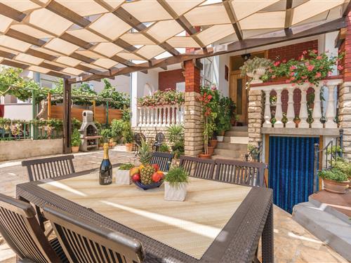 Holiday apartment - 7 persons -  - Bracka - 23210 - Biograd