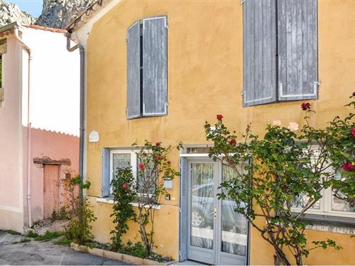 Holiday home - 2 persons -  - rue olerys - 04360 - Moustiers-Sainte-Marie