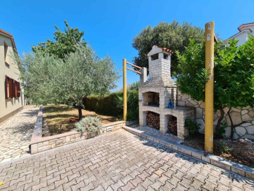 Ferienhaus - 7 Personen -  - 52208 - Pula/Krnica