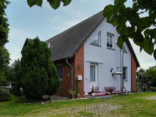 Holiday Home/Apartment - 4 persons -  - Neklade - 18528 - Bergen Auf Rügen