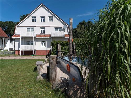 Holiday Home/Apartment - 6 persons -  - Lindenweg - 18181 - Seeheilbad Graal-Müritz