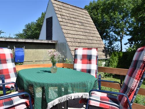 Holiday Home/Apartment - 4 persons -  - 18233 - Pepelow