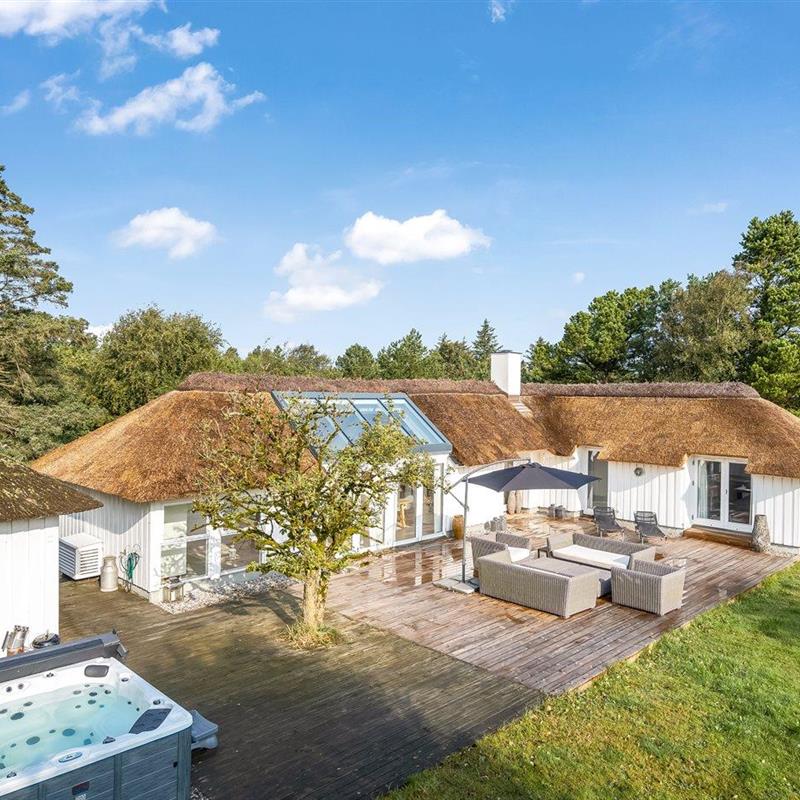 Sommerhus - 10 personer -  - Tulipanvej - Slettestrand - 9690 - Fjerritslev