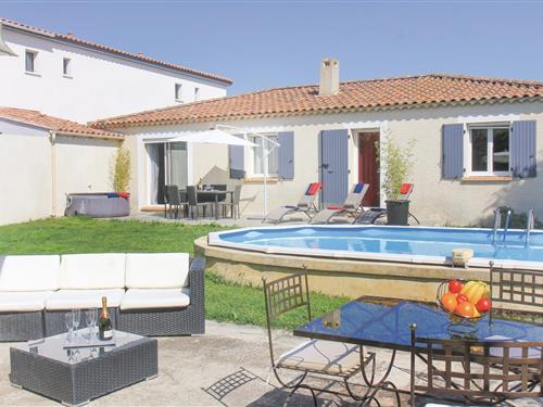 Holiday Home/Apartment - 8 persons -  - C Voie Aurelienne - 13300 - Salon De Provence