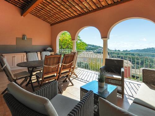 Holiday Home/Apartment - 6 persons -  - Avenue du Carignan - Les Issambres - 83380 - Roquebrune-Sur-Argens