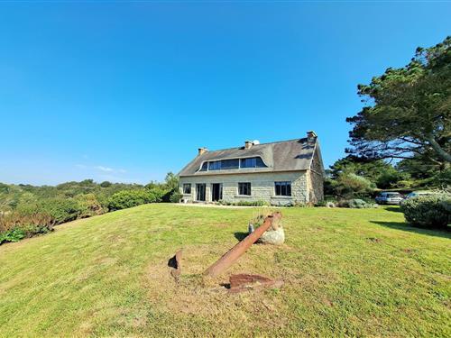 Holiday home - 11 persons -  - 29920 - Nevez