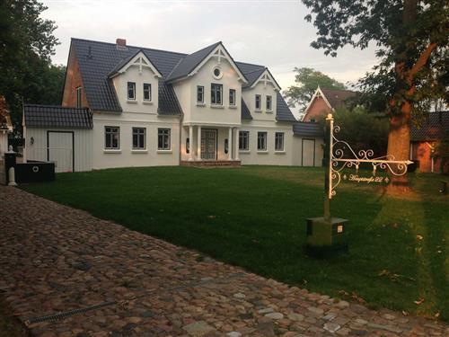 Holiday Home/Apartment - 5 persons -  - Hauptstr. - 25554 - Bekdorf