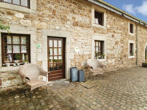 Holiday home - 17 persons -  - Morville - 6940 - Wéris