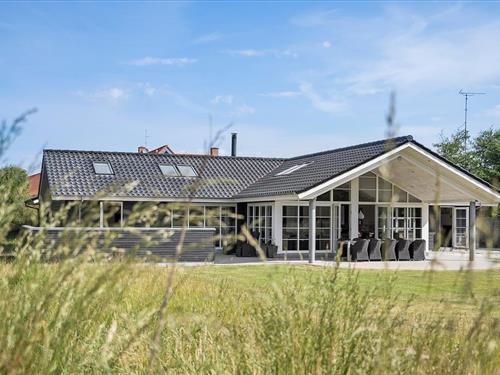 Sommerhus - 10 personer -  - Toldbodvej 14 B - 6857 - Blåvand