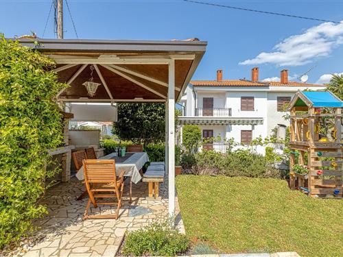 Holiday Home/Apartment - 2 persons -  - Hvarska - 52440 - Porec