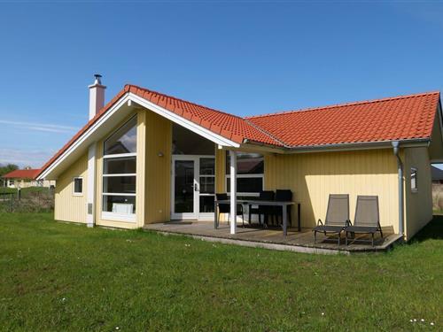 Holiday Home/Apartment - 8 persons -  - Strandstraße - 23775 - Großenbrode