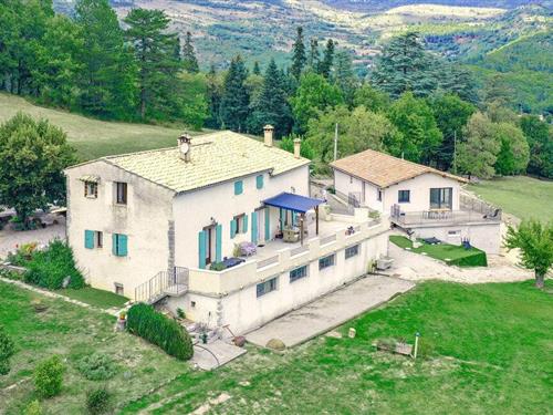 Holiday home - 10 persons -  - chemin de périvoye - 04200 - Noyers-Sur-Jabron