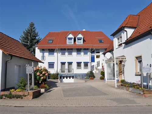 Sommerhus - 4 personer -  - Ludwigstraße - 76768 - Berg