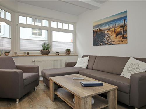 Holiday Home/Apartment - 4 persons -  - Strandstraße - 18225 - Ostseebad Kühlungsborn