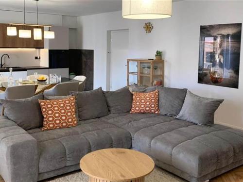 Holiday apartment - 5 persons -  - 21312 - Podstrana