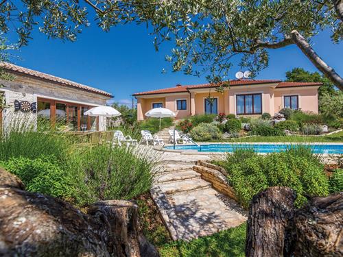 Holiday home - 8 persons -  - Montrin - Umag-Montrin - 52460 - Buje