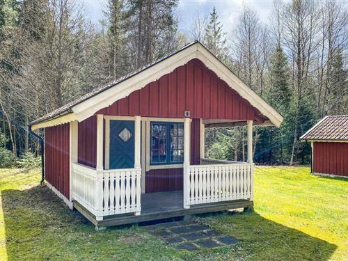 Holiday home - 4 persons -  - Jälluntofta Camping Stuga - Jälluntofta/Unnaryd - 31452 - Jälluntofta