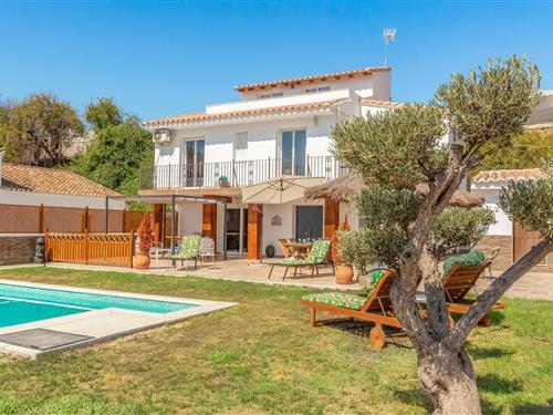 Holiday home - 6 persons -  - Arrabal Ur1 Mezquitilla, - 29760 - Mezquitilla