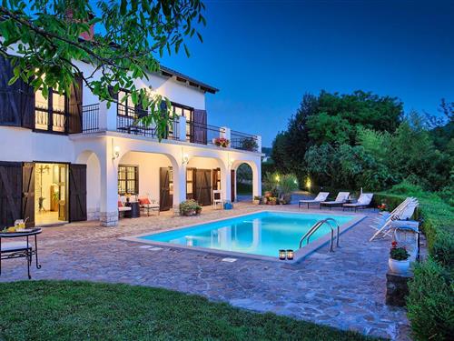 Holiday home - 15 persons -  - Kanal - 52424 - Motovun