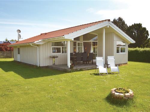Sommerhus - 6 personer -  - Sydgrænsen - 4793 - Bogø