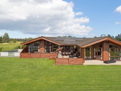 Sommerhus - 12 personer -  - Blommestien - Marielyst - 4872 - Idestrup
