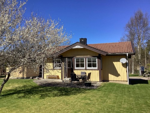  - 6 personer -  - Hallontäppan - 26453 - Ljungbyhed