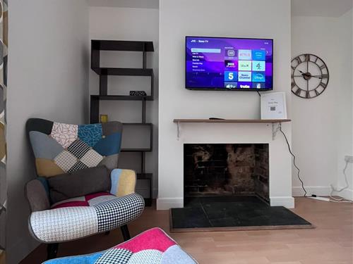 Holiday home - 4 persons -  - Pulborough Close - NG5 1HU - Nottingham